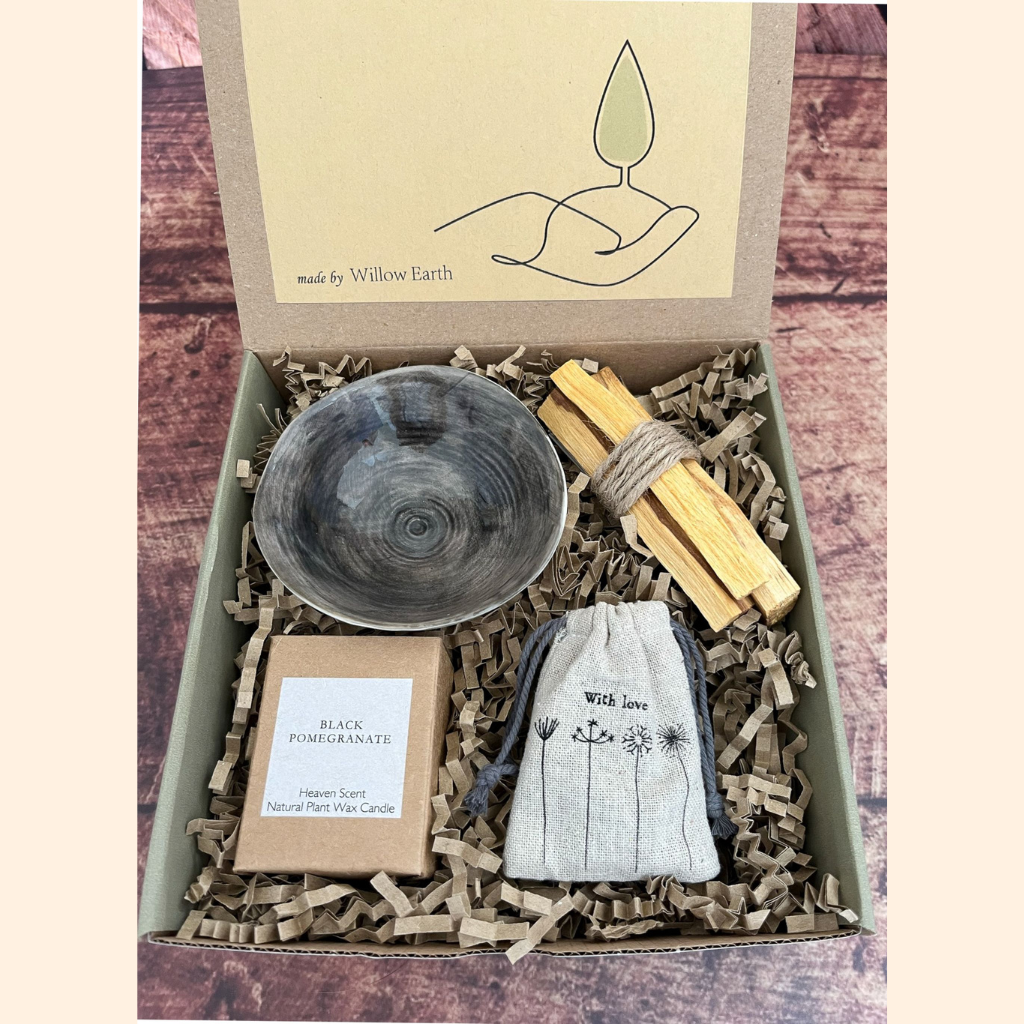 Hand-Painted Wash Bowl, Palo Santo Sticks & Scent Gift Box