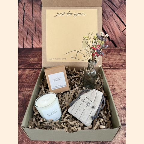Ethical Vase, Dried Lavender & Candle Gift Box