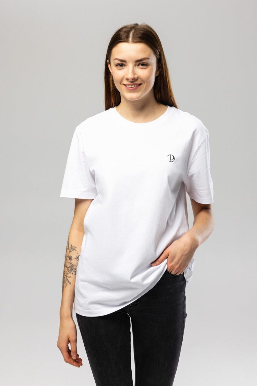 Chest Logo T-Shirt | Shirts & Tops | pitod.com