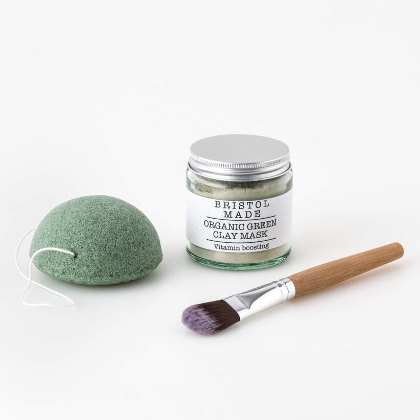 Bristolmade Clay Mask Kit, contains a pot of clay mask, a brush to easily appy the mask and a konjac sponge to gently remove and exfoliate the skin.