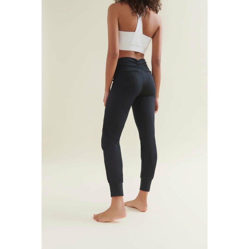 Flattering Eco and sustainable Yoga Pants