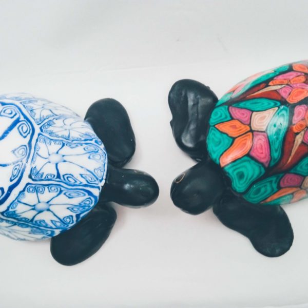 2-colourful-turtle-candles-karakorum-ethical-home-decor.jpg