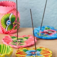 Colourful-Handpainted-terracotta-trinket-dishes-and-incense-holders-_Karakorum-crafts-3.jpg