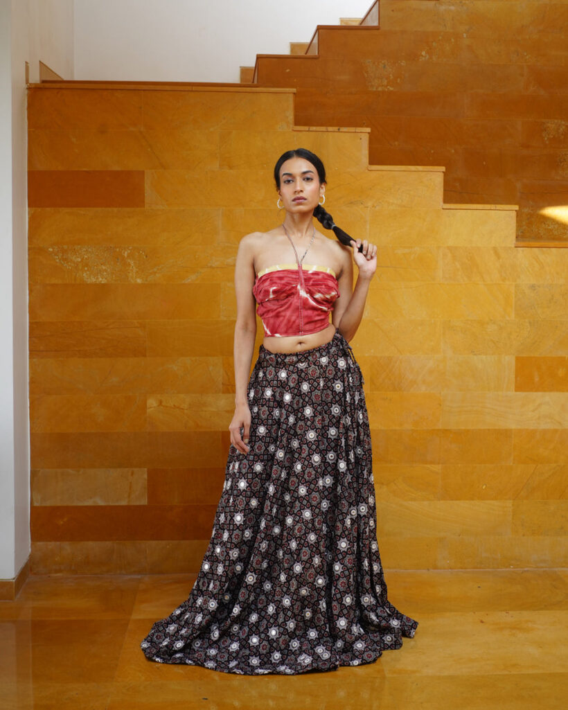 ManukaFullCircleEmbroideredSkirt02-2.jpg