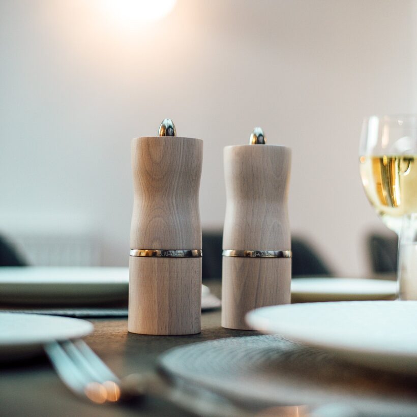 NoirSmallAshSalt_Pepper1600x1600_c06226f1-fd48-4f2d-8656-a8bdf73d3a54